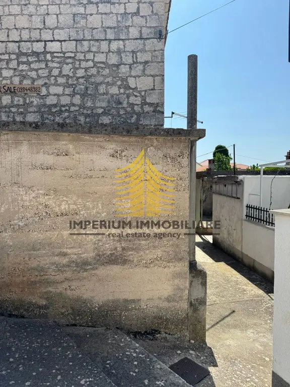 Kuća na prodaju – Okrug Gornji, Okrug, 110 m², 5-sobni – fotografija 2