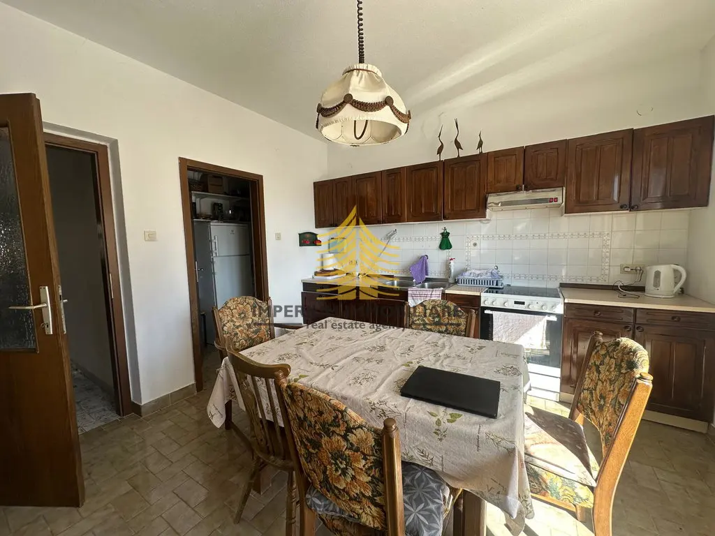 Kuća na prodaju – Okrug Gornji, Okrug, 120 m², 5-sobni – fotografija 6