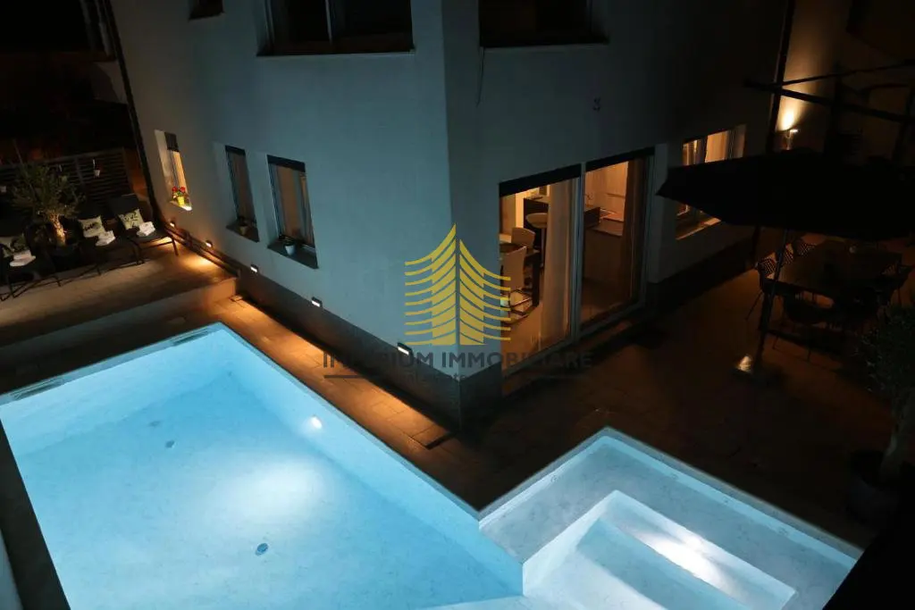 Kuća na prodaju – Okrug Gornji, Okrug, 200 m², 5-sobni – fotografija 6