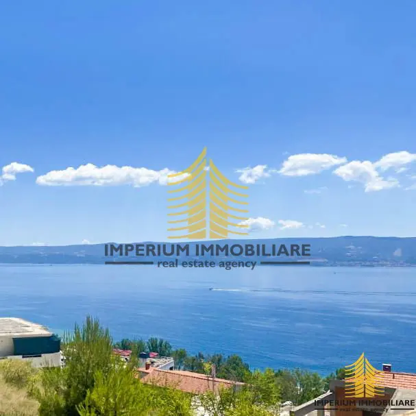 Kuća na prodaju – Omiš, 250 m², 4-sobni