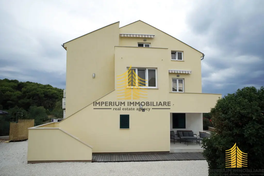 Kuća na prodaju – Pakoštane, 285 m², 5-sobni – fotografija 3