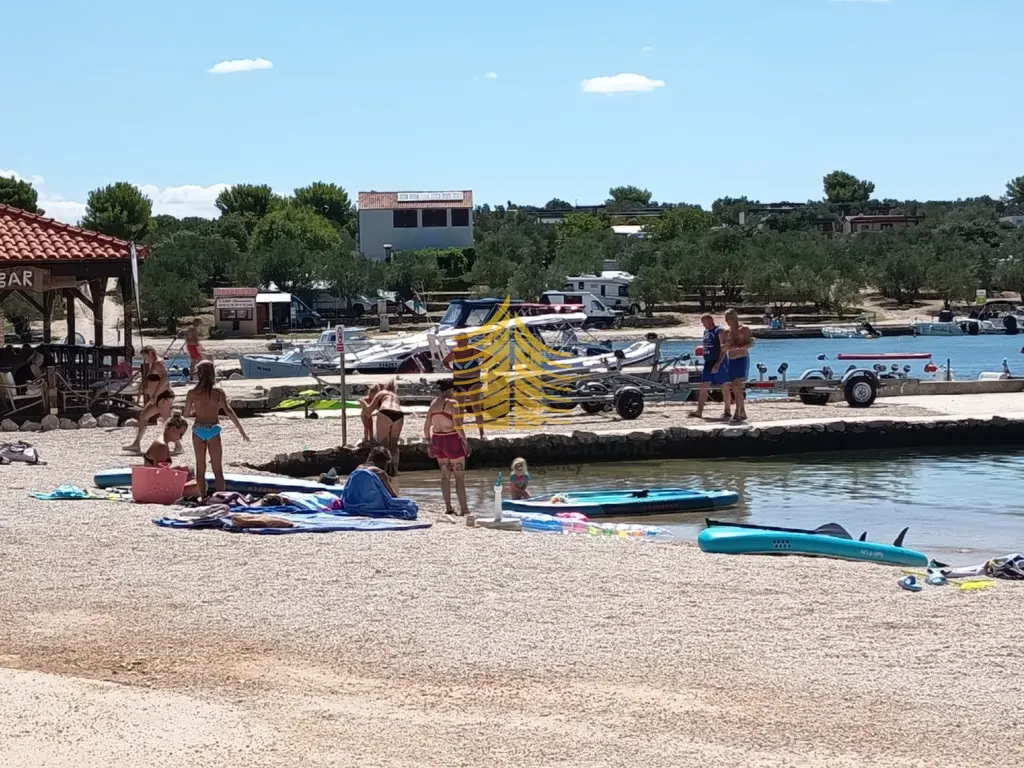 Kuća na prodaju – Pakoštane, 75 m², 4-sobni