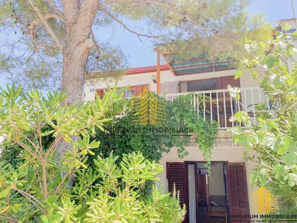 Kuća na prodaju – Pirovac, 100 m², 6-sobni