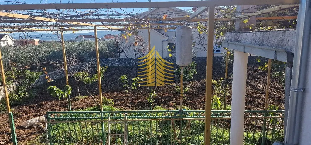 Kuća na prodaju – Plano, 210 m², 4-sobni – fotografija 2
