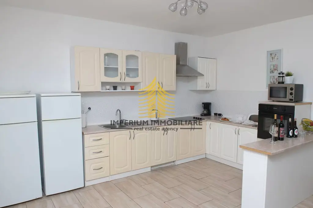 Kuća na prodaju – Podstrana, 150 m², 8-sobni – fotografija 6