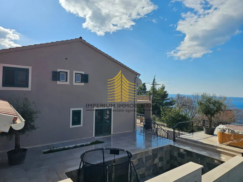 Kuća na prodaju – Podstrana, 200 m², 5-sobni – fotografija 2