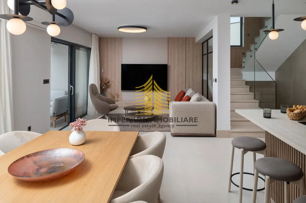 Kuća na prodaju – Podstrana, 244 m², 7-sobni – fotografija 6