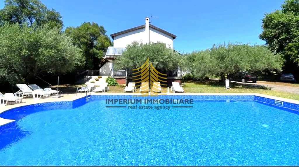 Kuća na prodaju – Poreč (Parenzo), Poreč, 330 m², 10-sobni