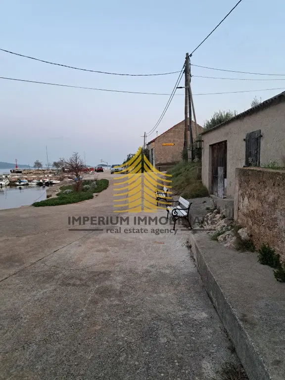 Kuća na prodaju – Sestrunj, Preko, 40 m², 1-sobni – fotografija 2