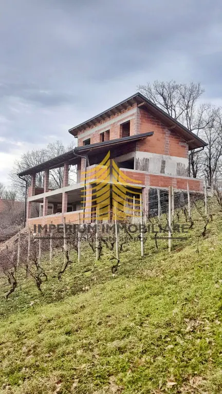 Kuća na prodaju – Rakovec, Preseka, 380 m², 5-sobni