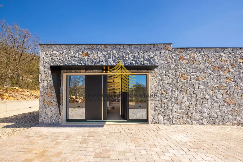 Kuća na prodaju – Dicmo, Prisoje, 240 m², 4-sobni – fotografija 6