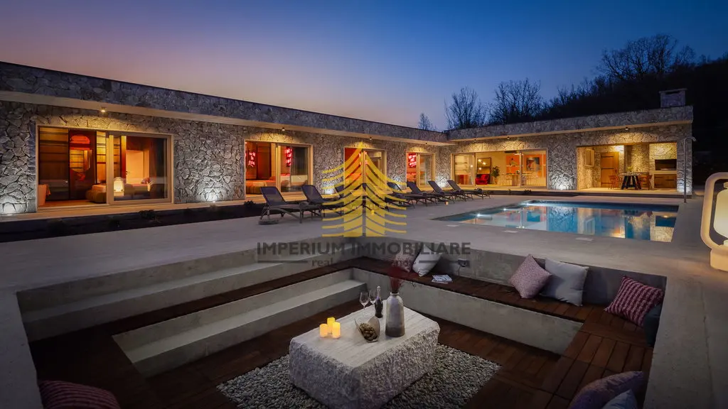 Kuća na prodaju – Dicmo, Prisoje, 240 m², 4-sobni