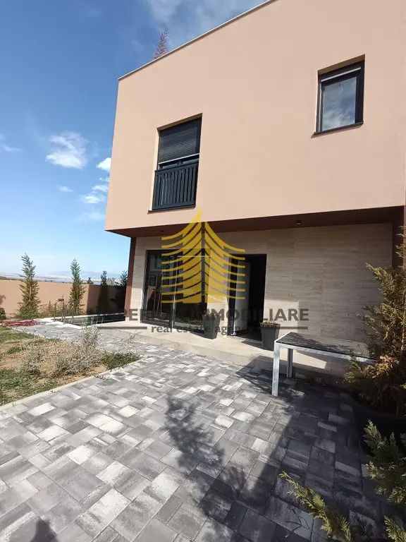 Kuća na prodaju – Privlaka (Dalmacija), Privlaka, 172 m², 5-sobni – fotografija 2