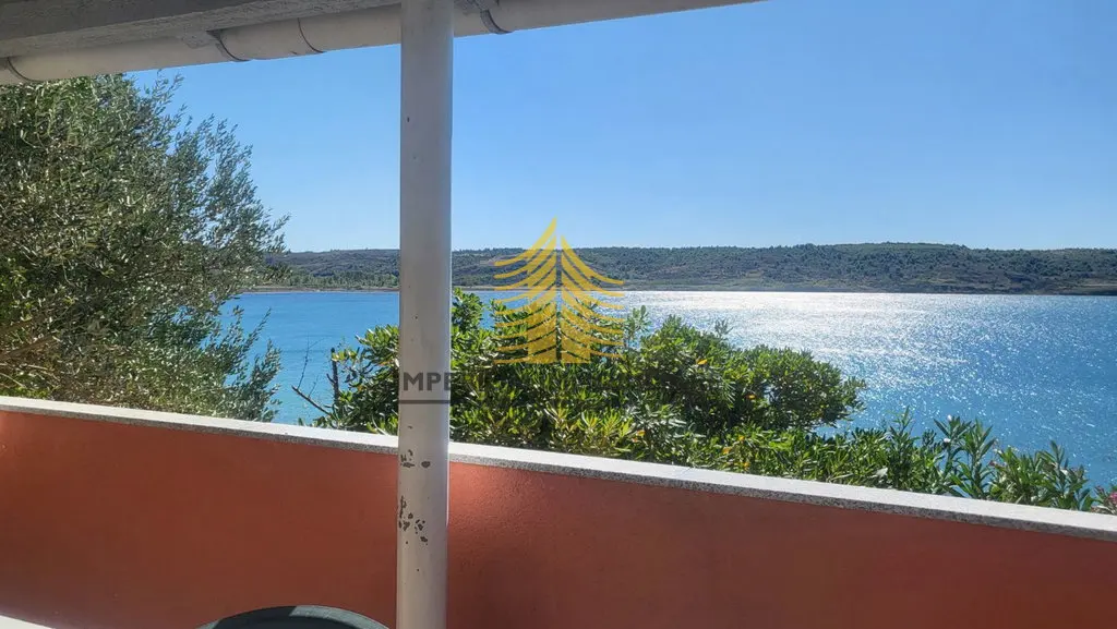 Kuća na prodaju – Ražanac, 75 m², 2-sobni – fotografija 3