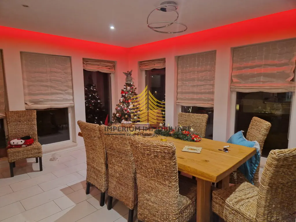 Kuća na prodaju – Samobor, 350 m², 4-sobni – fotografija 3