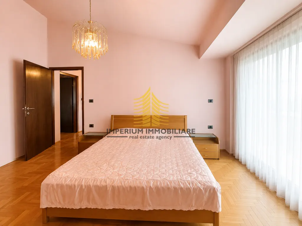 Kuća na prodaju – Samobor, 553 m², 10-sobni – fotografija 4