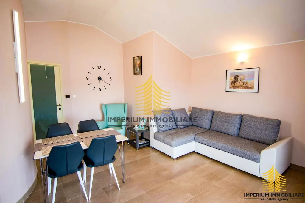 Kuća na prodaju – Šibenik, 340 m², 5-sobni – fotografija 5