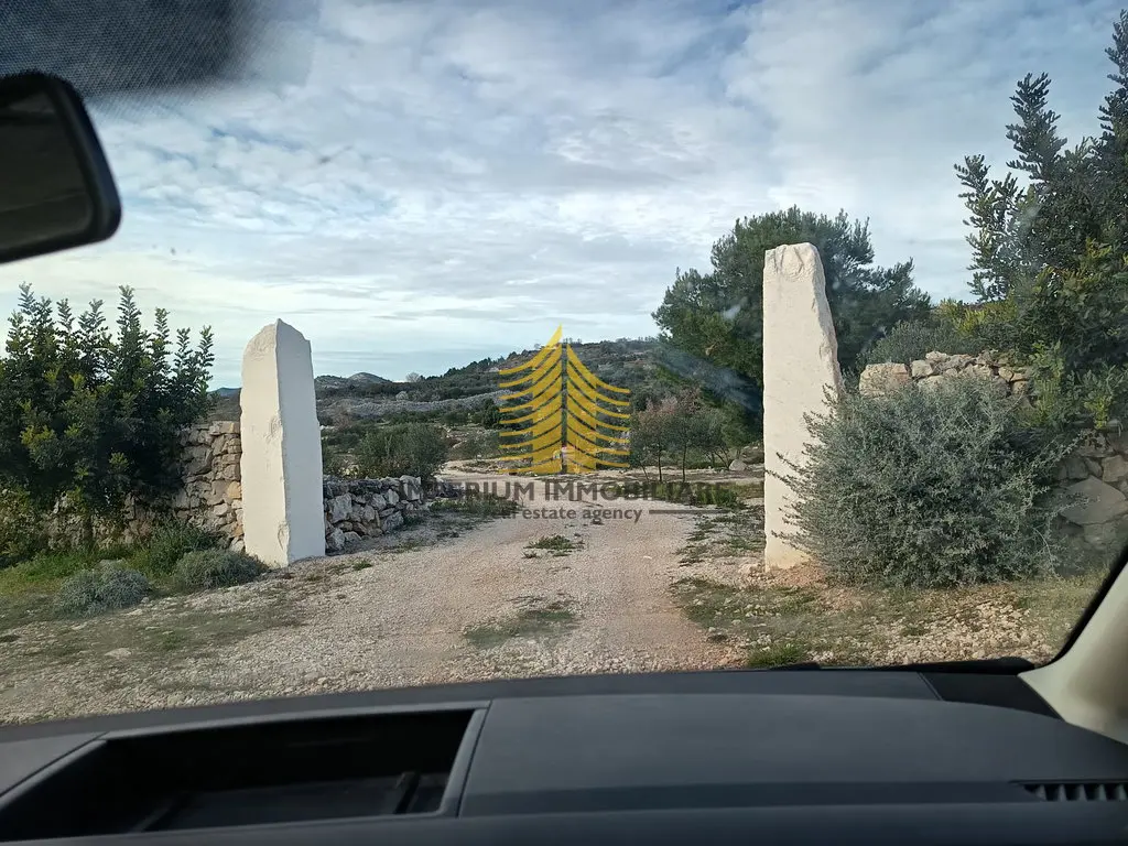 Kuća na prodaju – Zaton, Šibenik-okolica, 30000 m², 2-sobni