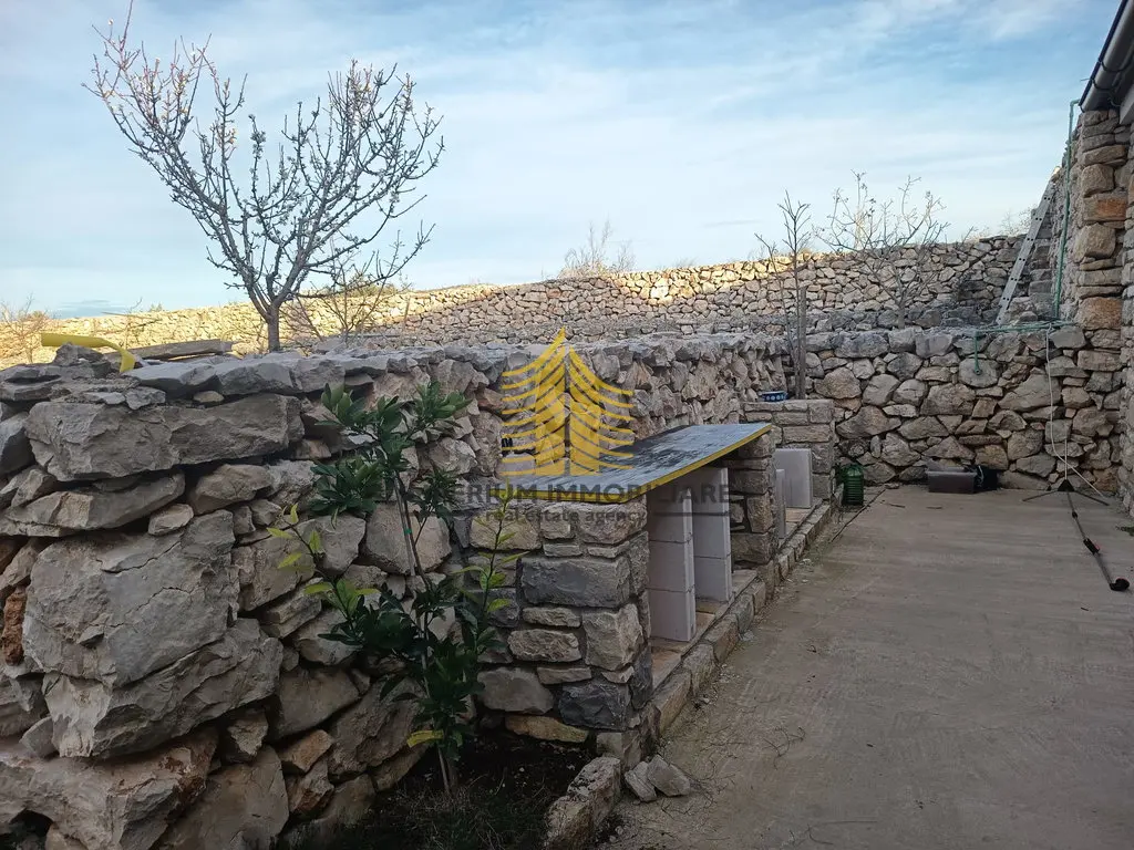 Kuća na prodaju – Zaton, Šibenik-okolica, 30000 m², 2-sobni – fotografija 4