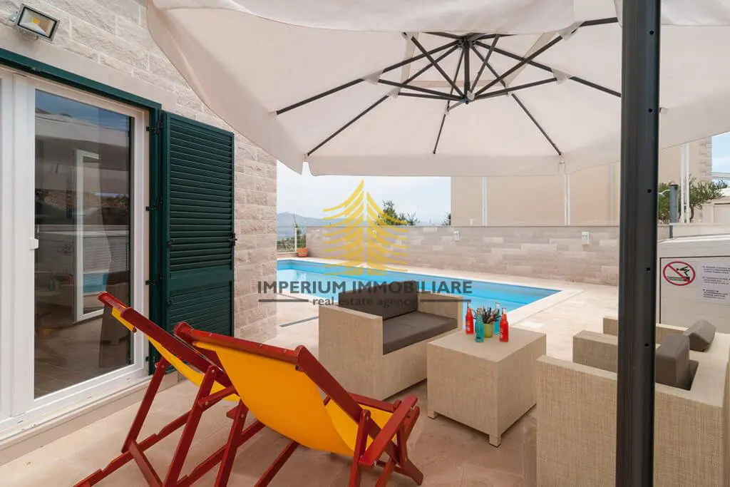 Kuća na prodaju – Škrip, 135 m², 3-sobni – fotografija 3