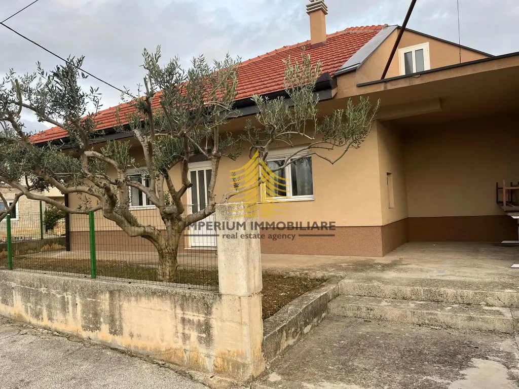 Kuća na prodaju – Mejaši, Split, 192 m², 3-sobni – fotografija 2