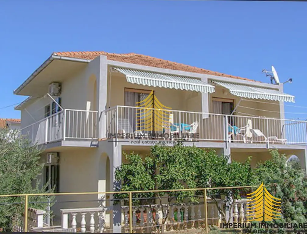 Kuća na prodaju – Slatine, Split, 170 m², 8-sobni – fotografija 6