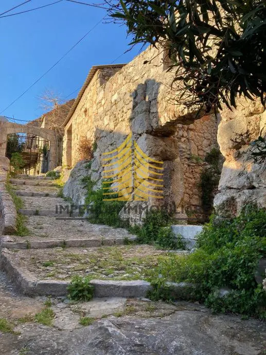 Kuća na prodaju – Vrisnik, Split, 104 m², 4-sobni