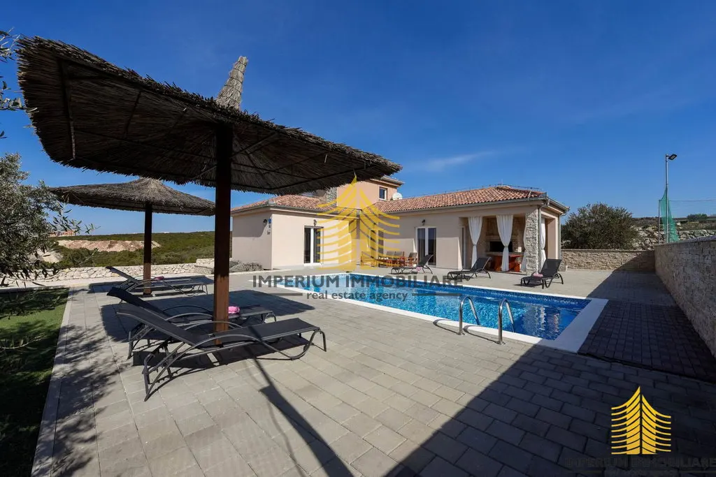 Kuća na prodaju – Sukošan, 169 m², 5-sobni – fotografija 4