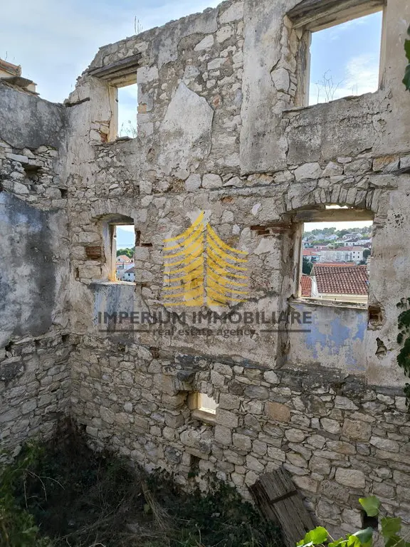 Kuća na prodaju – Sutivan, 225 m², 6-sobni – fotografija 4