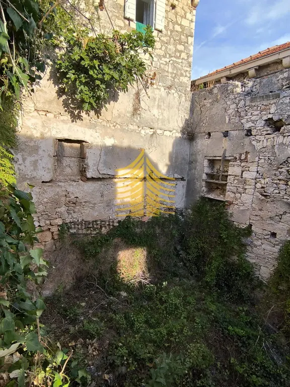 Kuća na prodaju – Sutivan, 225 m², 6-sobni – fotografija 6