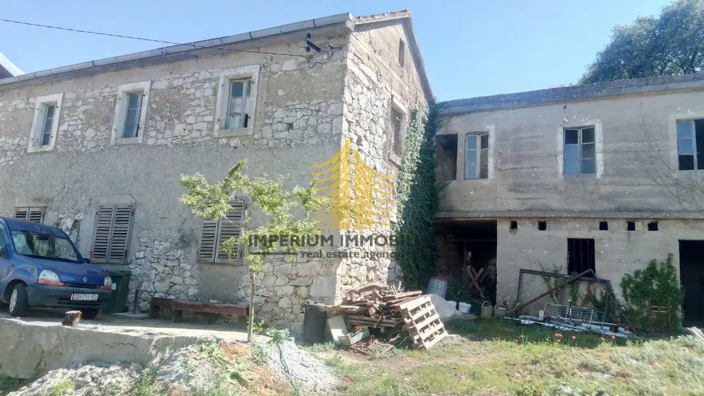 Kuća na prodaju – Tkon, 350 m², 6-sobni – fotografija 2