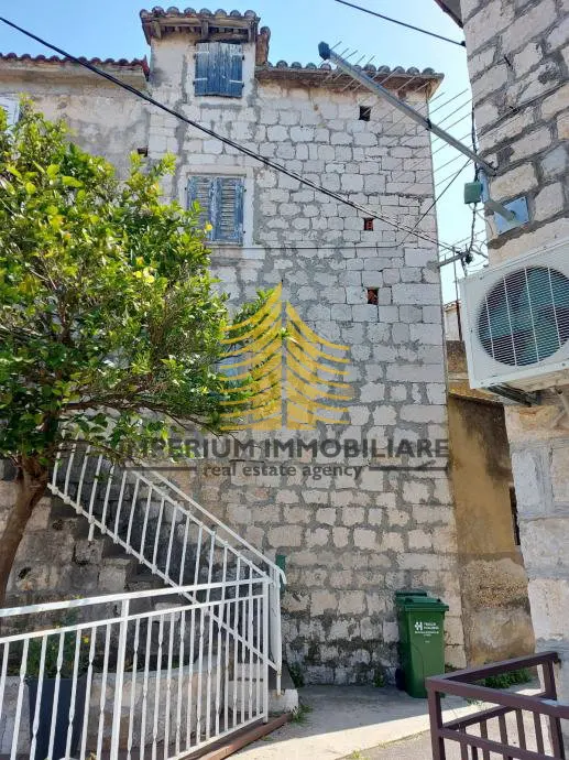 Kuća na prodaju – Trogir, 350 m², 6-sobni – fotografija 5