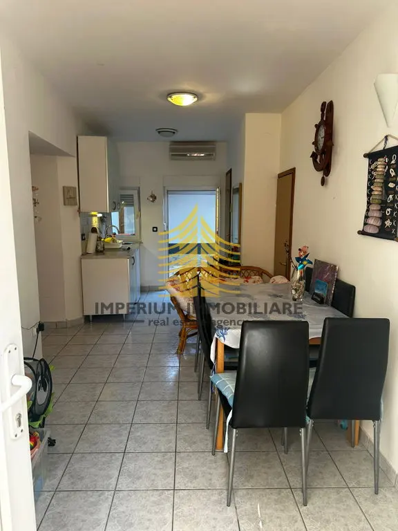 Kuća na prodaju – Vodice, 135 m², 7-sobni – fotografija 3