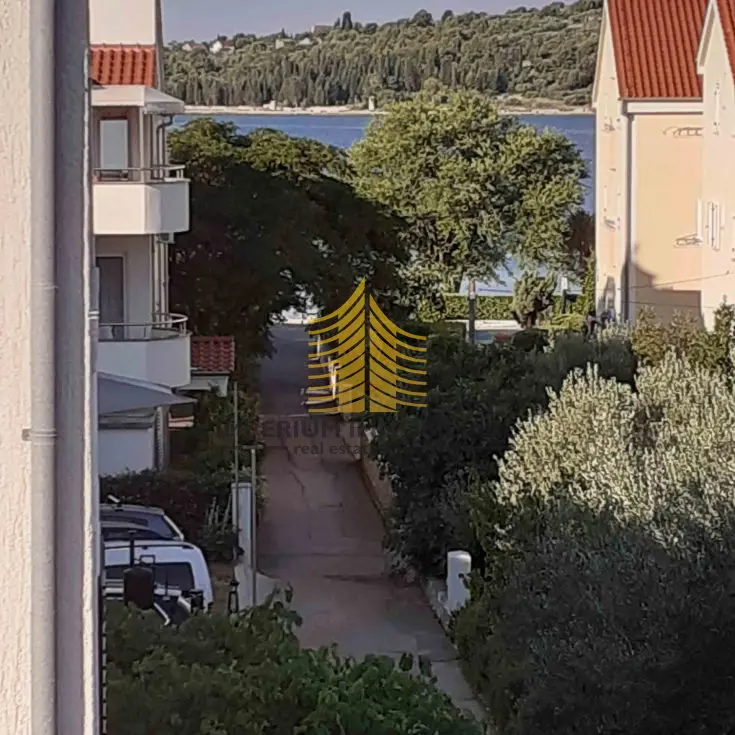 Kuća na prodaju – Vodice, 264 m², 7-sobni – fotografija 3