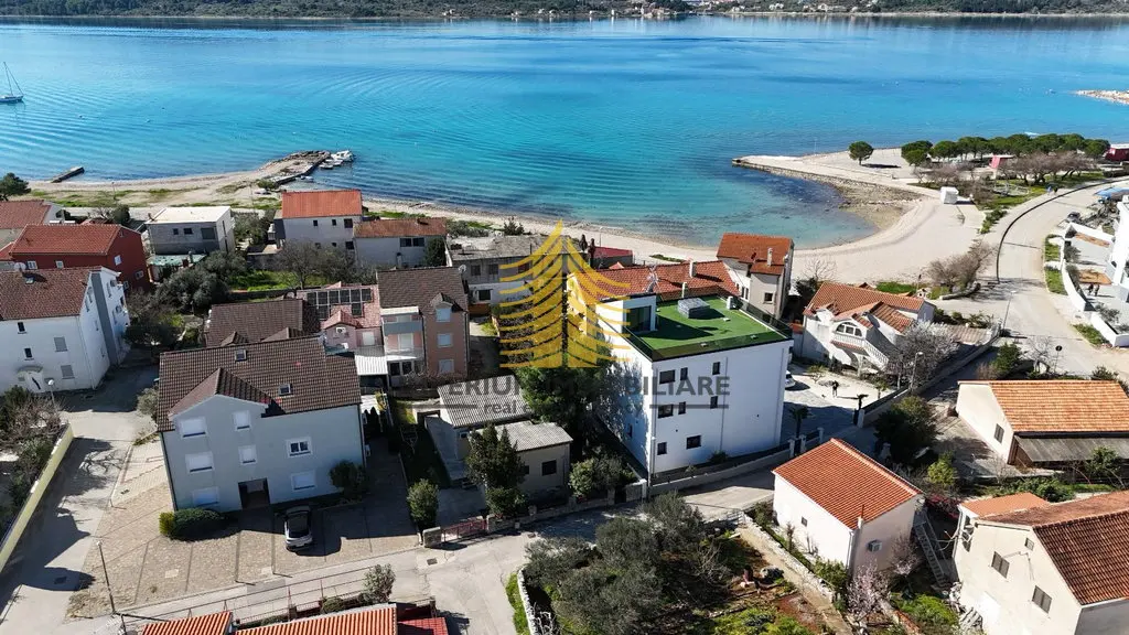Kuća na prodaju – Vodice, 400 m², 6-sobni – fotografija 5