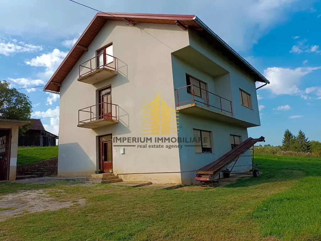 Kuća na prodaju – Vojišnica, 340 m², 6-sobni