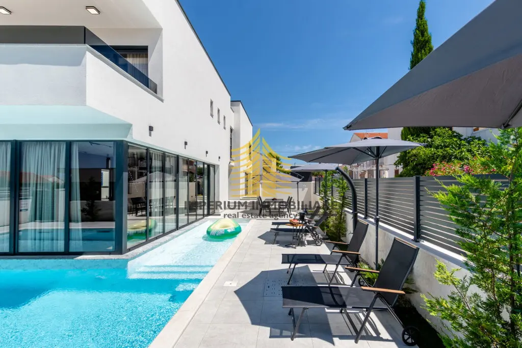 Kuća na prodaju – Vrsi, 121 m², 5-sobni – fotografija 5