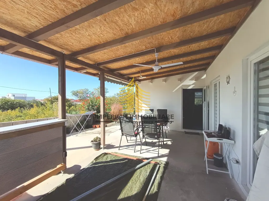 Kuća na prodaju – Vrsi, 90 m², 4-sobni – fotografija 3