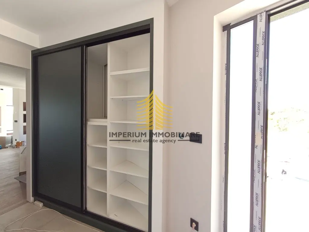 Kuća na prodaju – Ploče, Zadar, 220 m², 5-sobni – fotografija 5