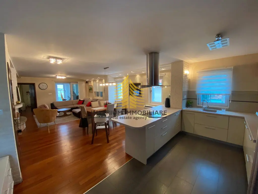 Kuća na prodaju – Ričina, Zadar, 510 m², 7-sobni – fotografija 3