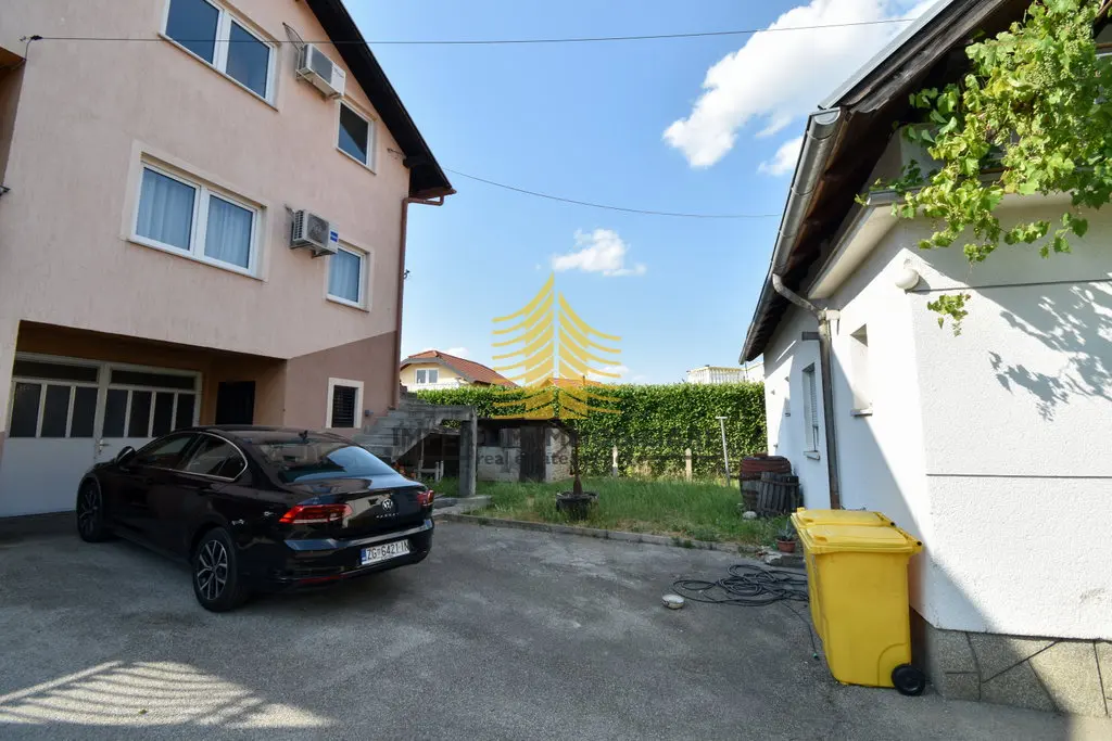Kuća na prodaju – Donja Dubrava, Zagreb, 160 m², 5-sobni – fotografija 2