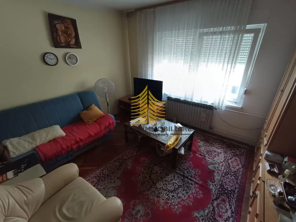 Kuća na prodaju – Donje Vrapče, Zagreb, 230 m², 10-sobni – fotografija 2