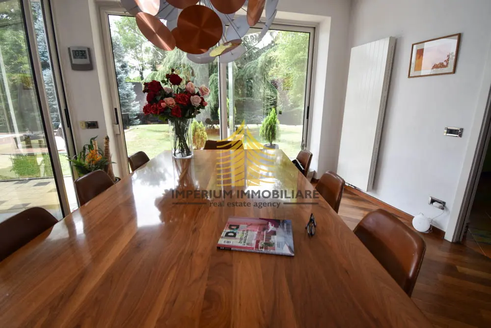 Kuća na prodaju – Gajnice, Zagreb, 300 m², 5-sobni – fotografija 3