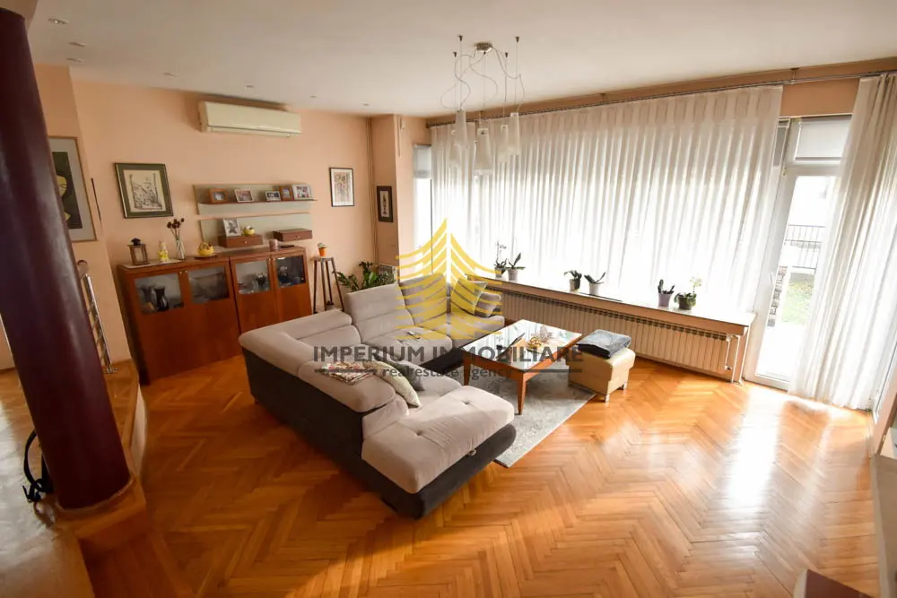 Kuća na prodaju – Gornji Bukovac, Zagreb, 200 m², 4-sobni