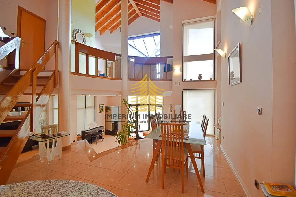 Kuća na prodaju – Gračani, Zagreb, 335 m², 7-sobni