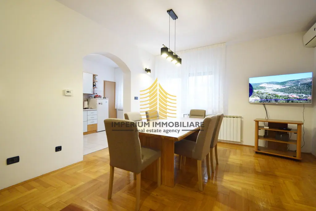 Kuća na prodaju – Ježdovec, Zagreb, 540 m², 6-sobni