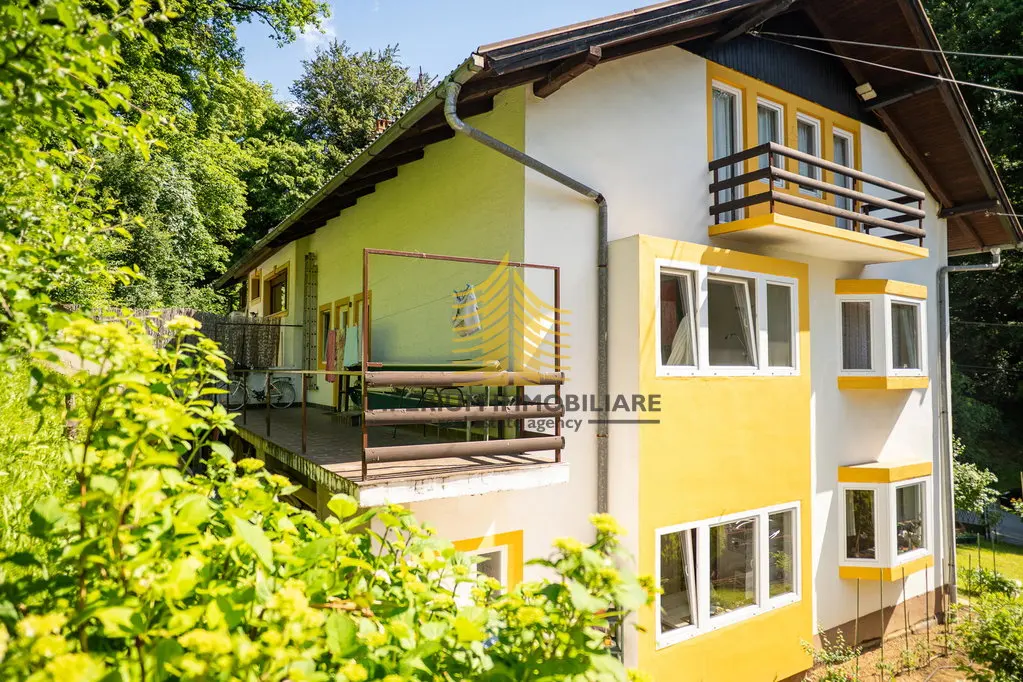 Kuća na prodaju – Kraljevec, Zagreb, 260 m², 7-sobni