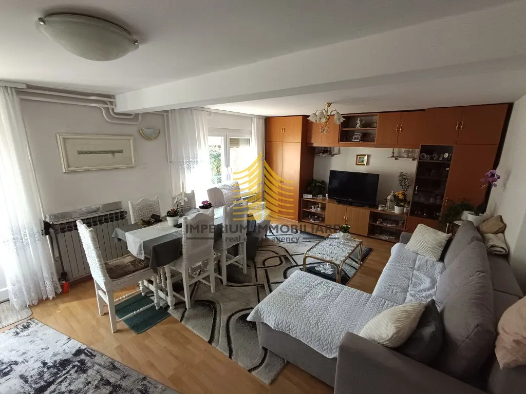Kuća na prodaju – Pantovčak, Zagreb, 250 m², 8-sobni