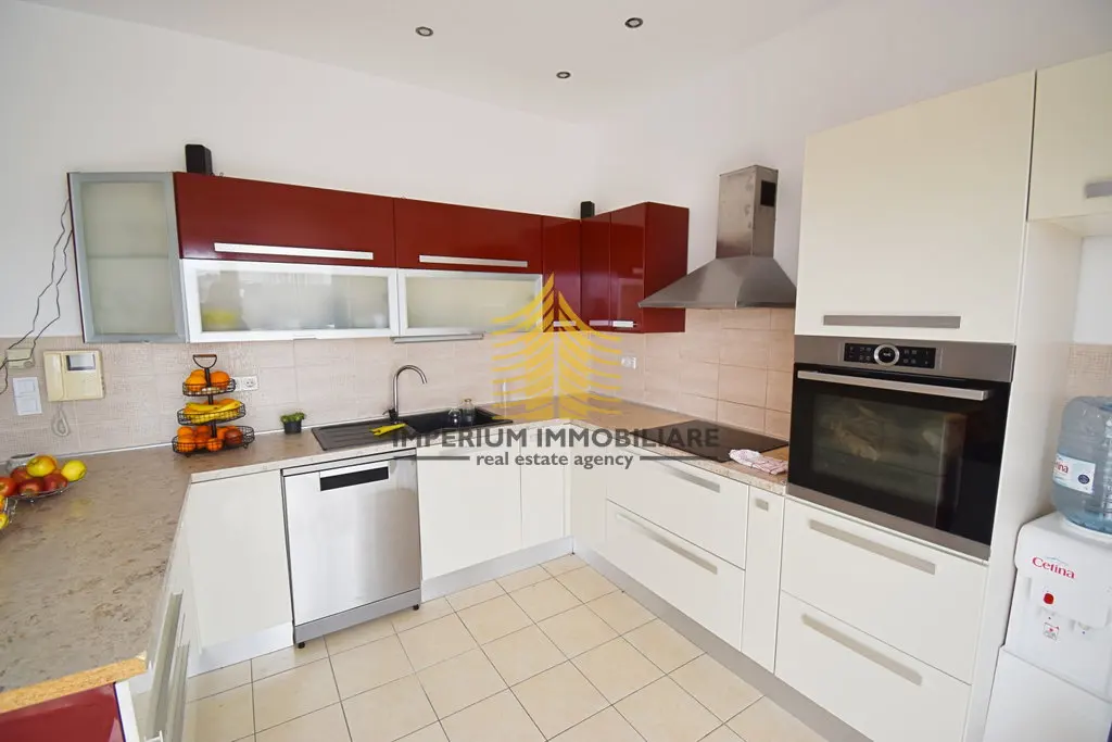 Kuća na prodaju – Šestine, Zagreb, 400 m², 7-sobni – fotografija 3