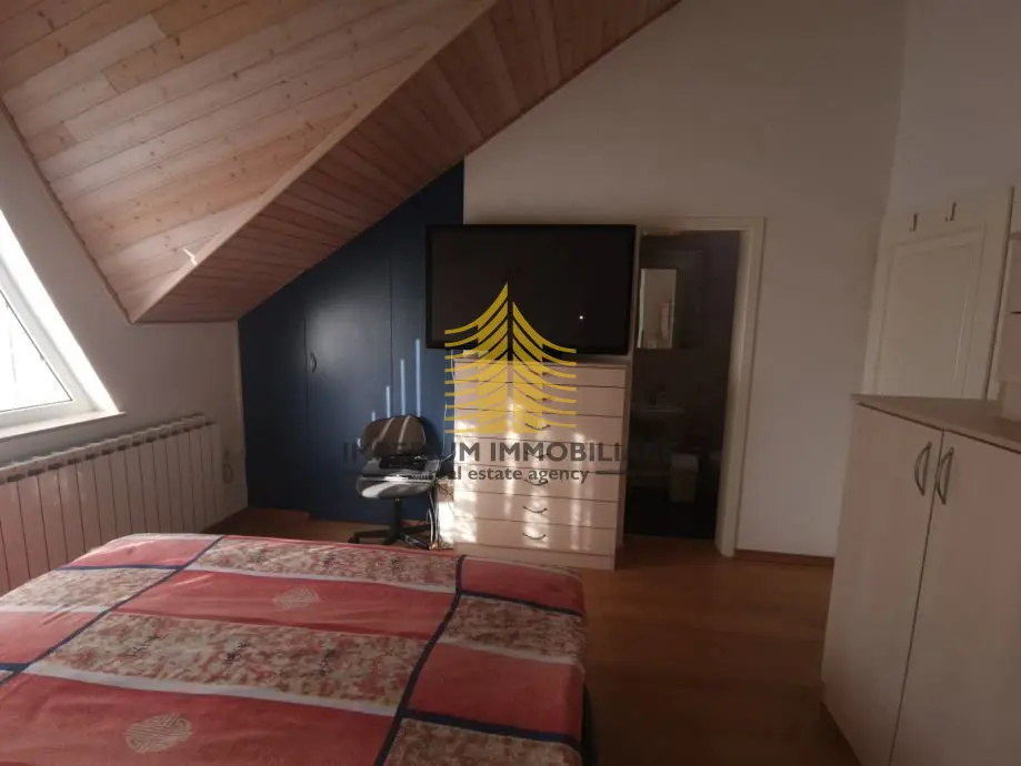Kuća na prodaju – Šestinski Kraljevec, Zagreb, 400 m², 10-sobni